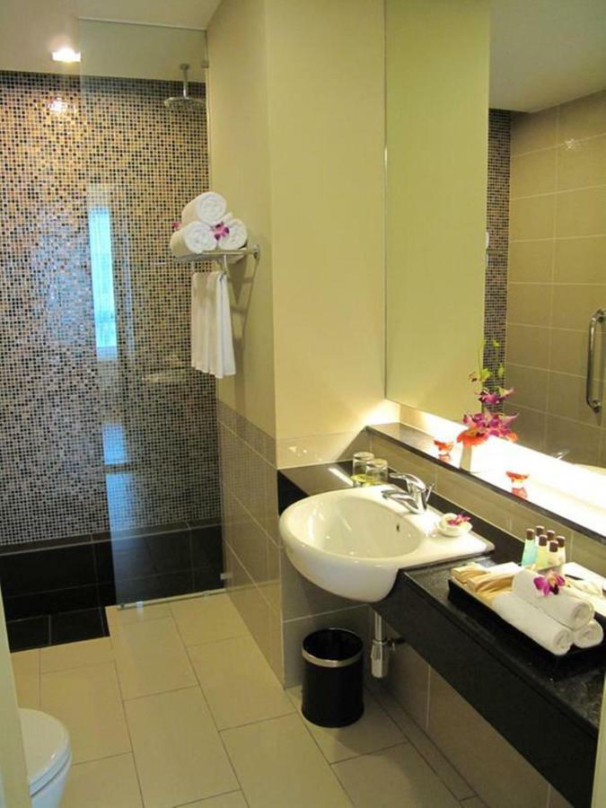 Ss Suites Swiss Garden Residences Куала Лумпур Екстериор снимка